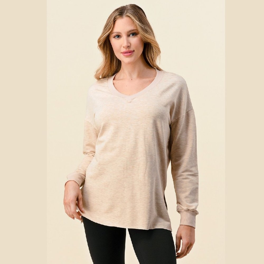 Women's loose fit long sleeve top sweatshirt with slit